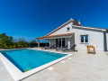 Villa Roža con Piscina, Žminj, Istria, Croazia Križanci