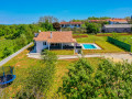 Esterno, Villa Roža con Piscina, Žminj, Istria, Croazia Križanci